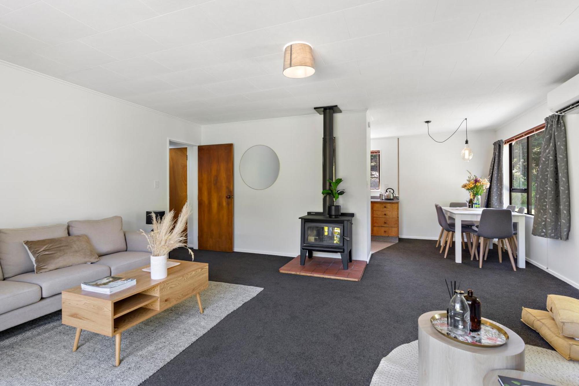 Holiday home Sunny And On Big Section Featherston